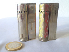 2 ANCIENS BRIQUETS À ESSENCE