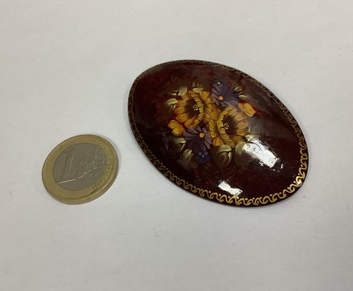 Jolie broche ancienne - ancienne, signée