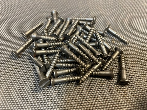 Lot vis bois - lot, 30