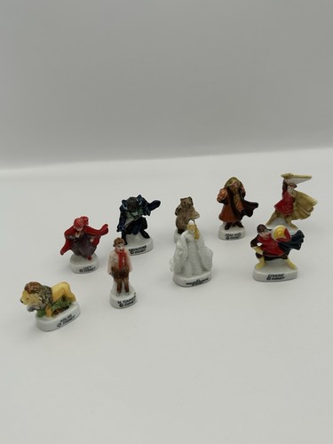 R945 lot fèves disney - r945,