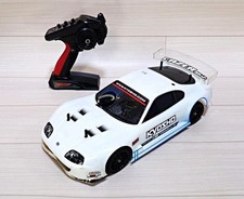 Kit Kyosho 1/10 GP FW06 avec kit Toyota Supra Body RC