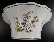 Vase Pique-fleurs en céramique de Moustiers. Atelier des Fontaines