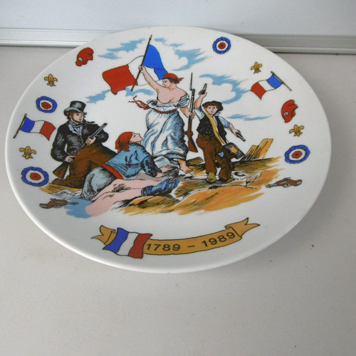 Assiette decorative revolution - assiette,