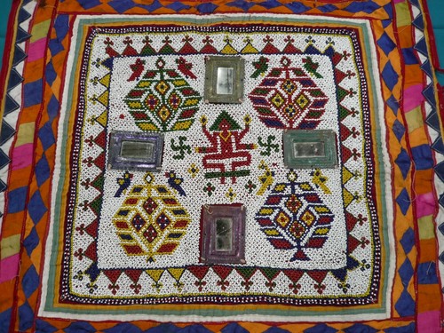 Ancien tissu brodé perles - tissu, de