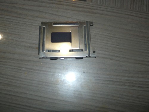 Fixation disque dur caddy - fixation,