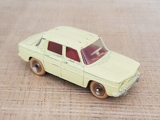 DINKY TOYS  RENAULT R8