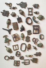 Lot de 39 Pièces de fouilles