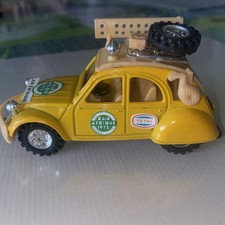 Voiture Miniature Citroën deux Cv A Friction échelle un 38eme