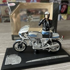 Solido 1/18 Ducati 900 SS Joe Bar Team