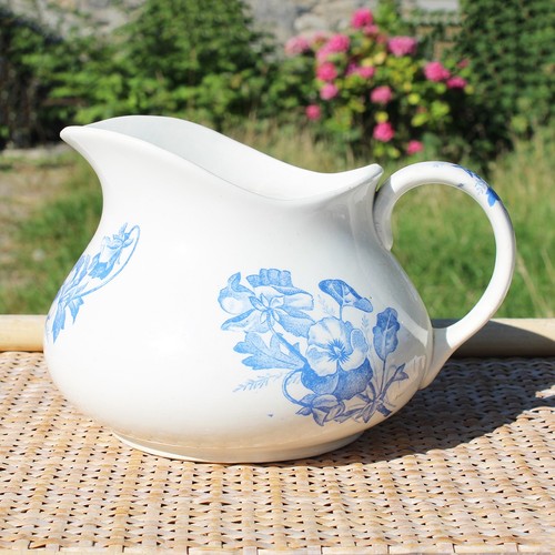 Ancien broc toilette en - de,