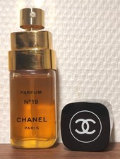 Rare. Extrait de Parfum Vaporisateur Numéro 19 de Chanel 30 ml. Très bon état 