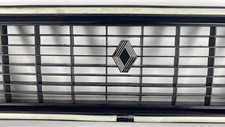 Calandre RENAULT R4