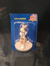 FIGURINE COLLECTION WARNER