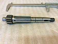 axe de boite de vitesse moteur