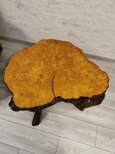 Table basse en orme massif