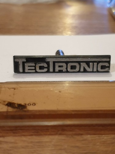 Veritable logo badge - , tectronic