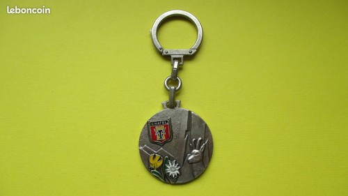 Porte clé augis vintage - porte, augis,