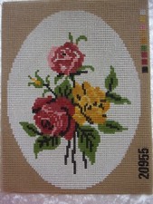 N° 20955 CANEVAS A FAIRE FLORAL  24,5 cm x 18,5 cm sans fil et sans aiguille
