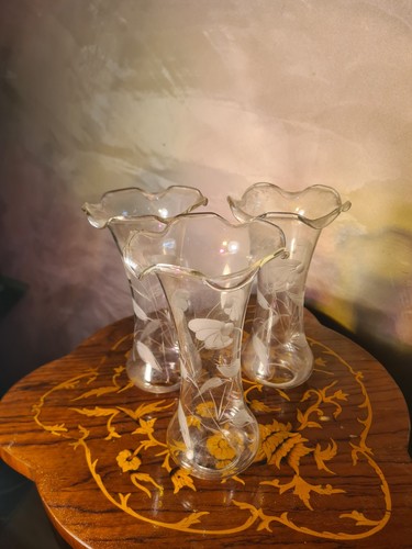Lot 3tulipes verre gravé - de,
