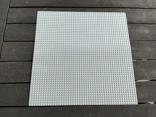 Grande plaque lego - , dimensions