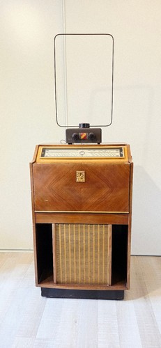 Ancien meuble radio tourne - meuble,
