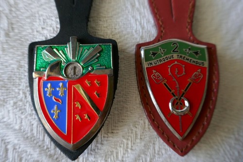 Insignes 2 régiment - 1°, 2°
