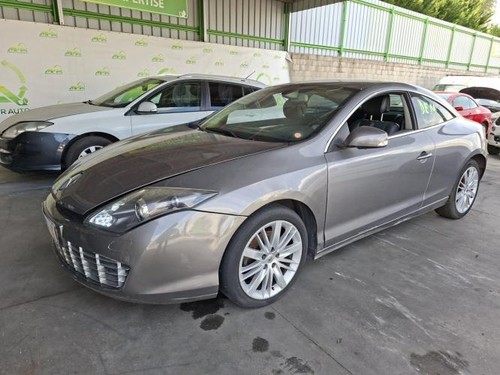 Plage arriere renault laguna - arriere,