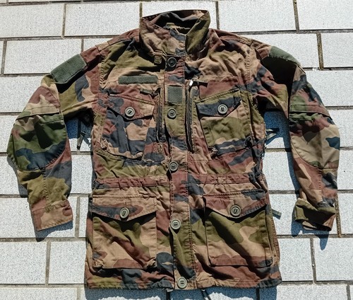Veste 2004 félin française - ,