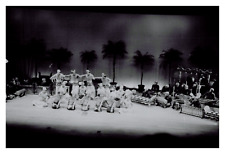 Japon, Kyoritsu Hall, Danses indonésiennes, Tirage vintage, 1961 Photo prise par
