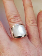 Bague ancienne en argent et nacre