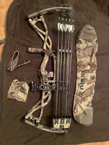 Hoyt carbon matrix bow with - carbon,