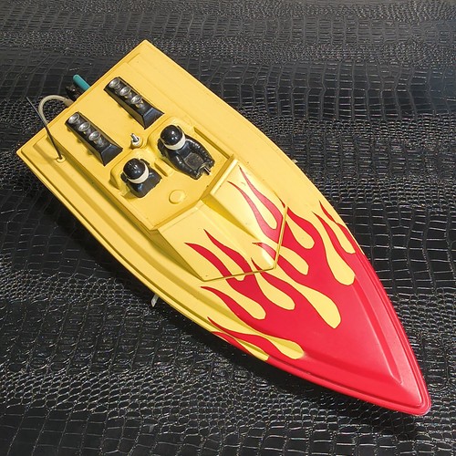 Vintage boat deep vee - rc,