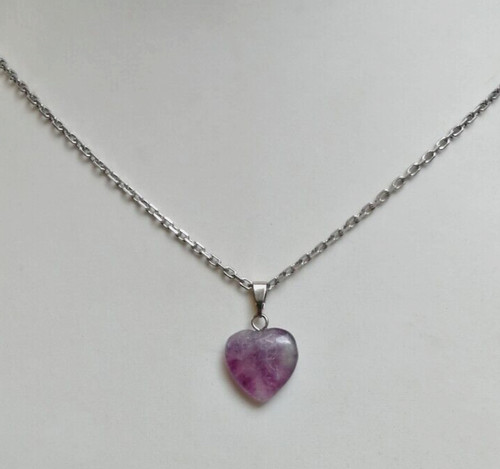 Pendentif coeur pierre