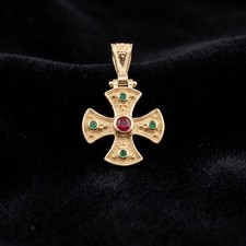 Pendentif croix byzantine