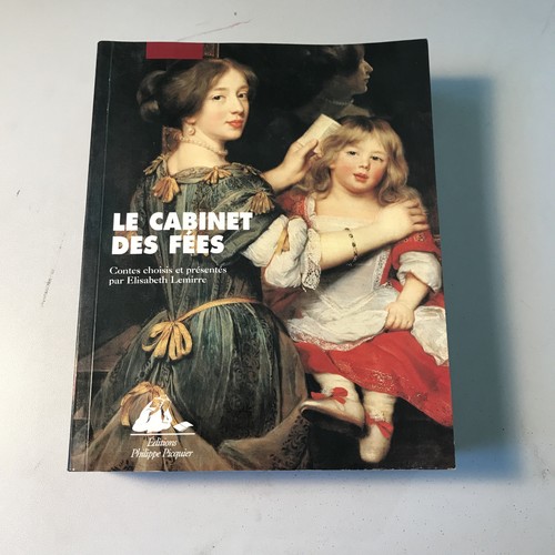 Cabinet des fées - le,