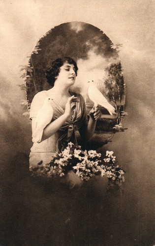 Carte postale dame - à, la