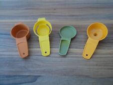 TUPPERWARE/KIT de mesure 1 de 15 ml  1 passoire 1 séparateur à oeuf 1 entonnoir