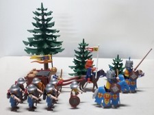LOT PLAYMOBIL CONVOI ROYAL- CHEVALIERS- ARCHERS- CHARRETTE- COFFRE- ARMES