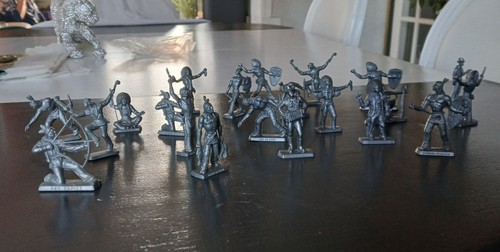 Figurines soldats indiens - 25,