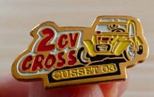 BEAU PIN'S COURSE  VOITURE 2 CV CROSS CUSSET 03 ALLIER