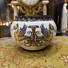 ancien tres beau petit cache