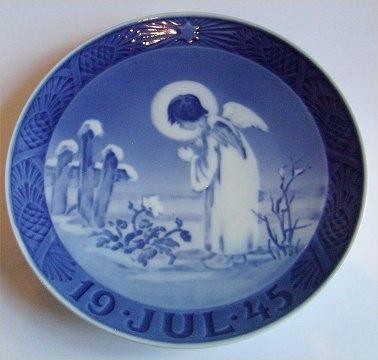 Royal copenhagen christmas - royal, rc