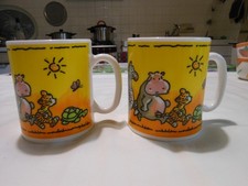 2 mugs Luminarc France motif animaux vintage