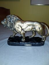 D'APRES ANTOINE LOUIS BARYE SCULPTURE EN PLÂTRE DE LION