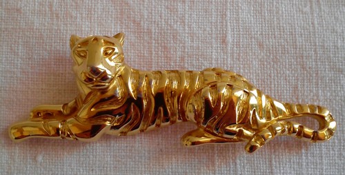 Broche métal doré - broche:,