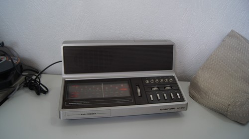 Rare radio table grundig - table,