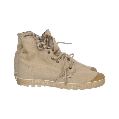 Palladium bottes lacets - à,