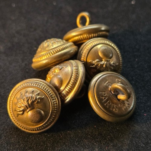 Lot boutons uniforme - boutons,