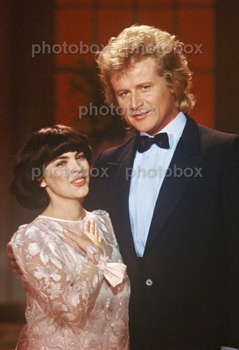 Mireille mathieu exclusive - mathieu,