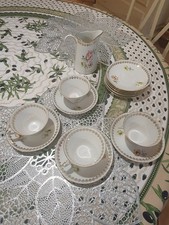 Service En Porcelaine